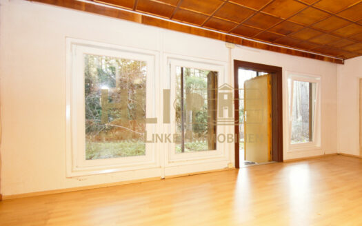 Obj.: 241 / Grundstück mit Sommerhaus für erholungsuchende Großstädter!