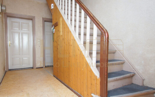 Obj.: 243 / Sanierungsbedürftiges Stadthaus mit Ladengeschäft für Enthusiasten!