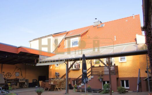 Obj.: 212 / Sehr gepflegtes Gehöft in dörflicher Umgebung!