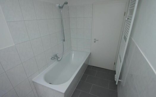 Obj.: 011 / Drei Zimmer mit Blick ins Grüne!