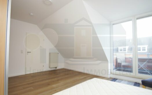 Obj.: 225 / Die Dachgeschosswohnung mit dem gewissen Pep!!