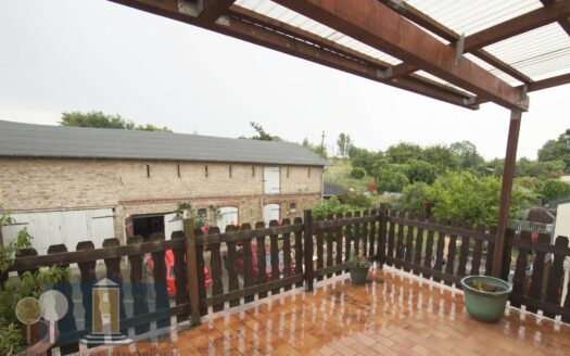 Obj.: 246 / Mehrfamilienhaus mit Ausbaureserve und herrlichem Gartengrundstück!