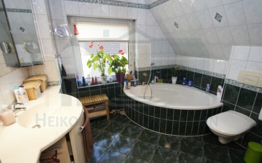 Obj.: 212 / Sehr gepflegtes Gehöft in dörflicher Umgebung!