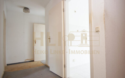 Obj.: 243 / Sanierungsbedürftiges Stadthaus mit Ladengeschäft für Enthusiasten!