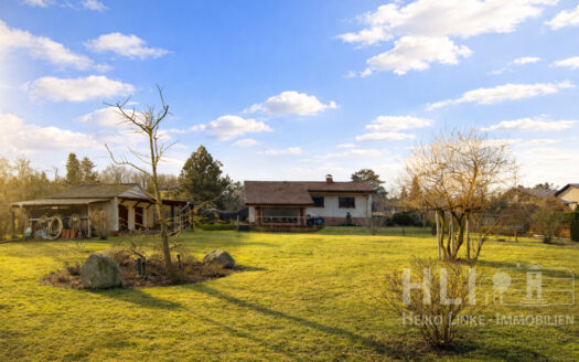 Obj.: 333 / Eines von zwei Baugrundstücken in grüner Randlage