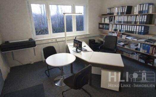 Obj.: 330 / Freistehendes Wohn-und Gewerbeobjekt mit Potenzial!