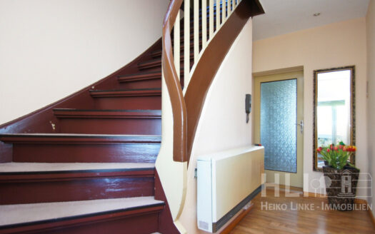 Obj.: 330 / Freistehendes Wohn-und Gewerbeobjekt mit Potenzial!