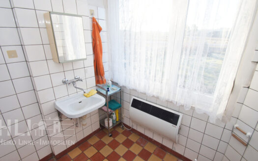 Obj.: 330 / Wohnhaus mit Gewerbeeinheit!